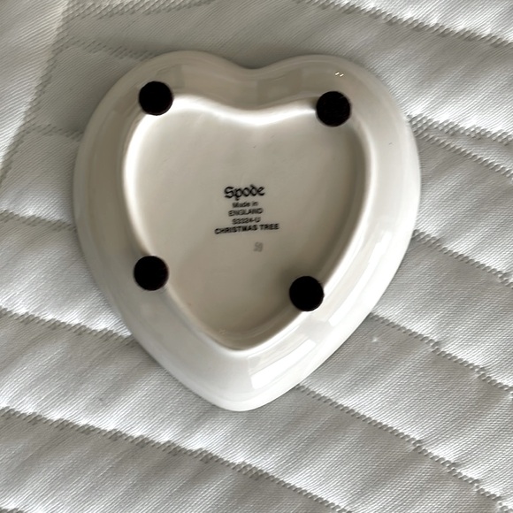 Spode Christmas Tree Heart Dish - Picture 2 of 4